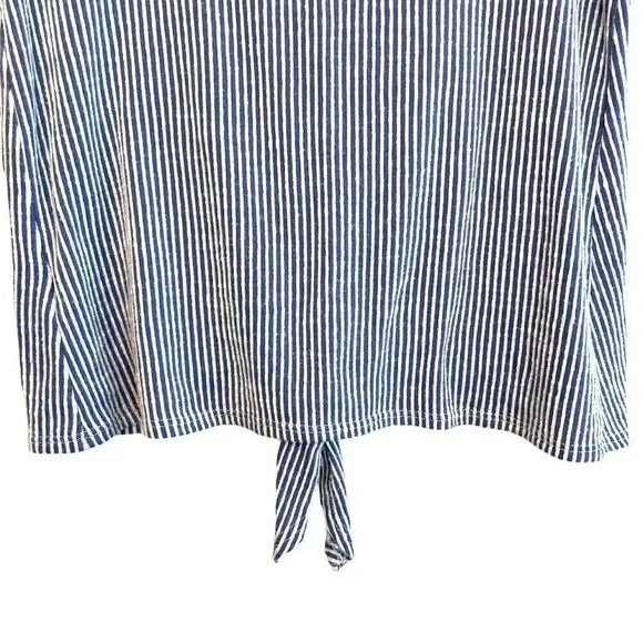 W5 Striped Button and Tie Top - Picture 7 of 7